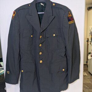 US Army Vietnam Era Officer Dress Coat Hell on Wheels 2nd Armored Size 43R